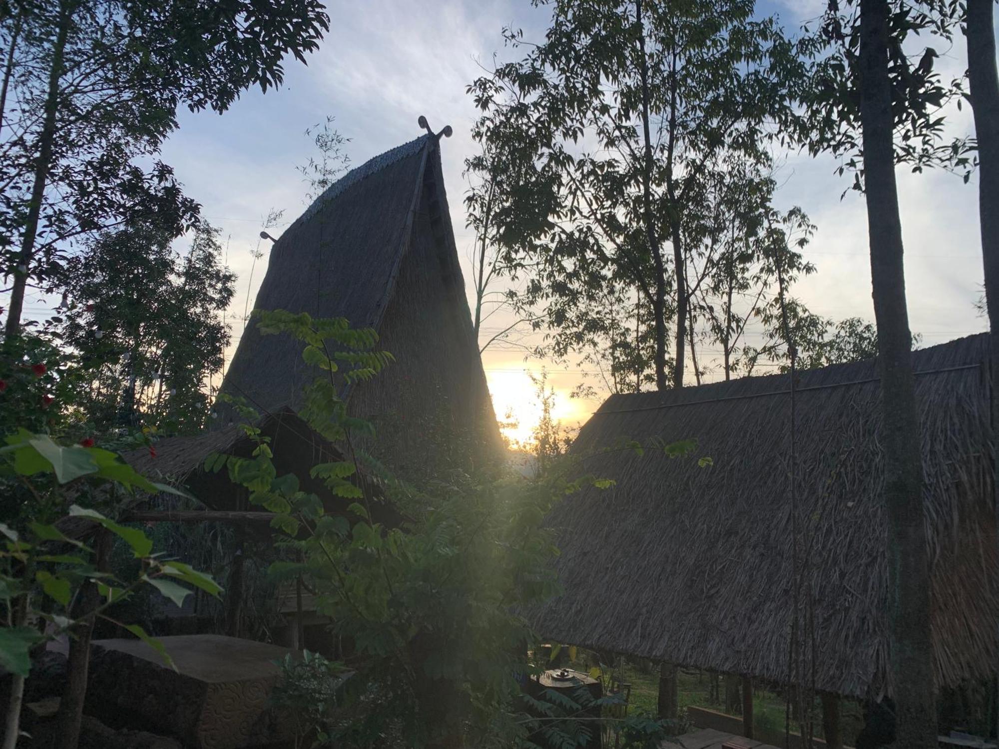 Khu Du Lich Sinh Thai, Nghi Duong Homestay Hoang Anh - Kon Xom Luh كون توم المظهر الخارجي الصورة