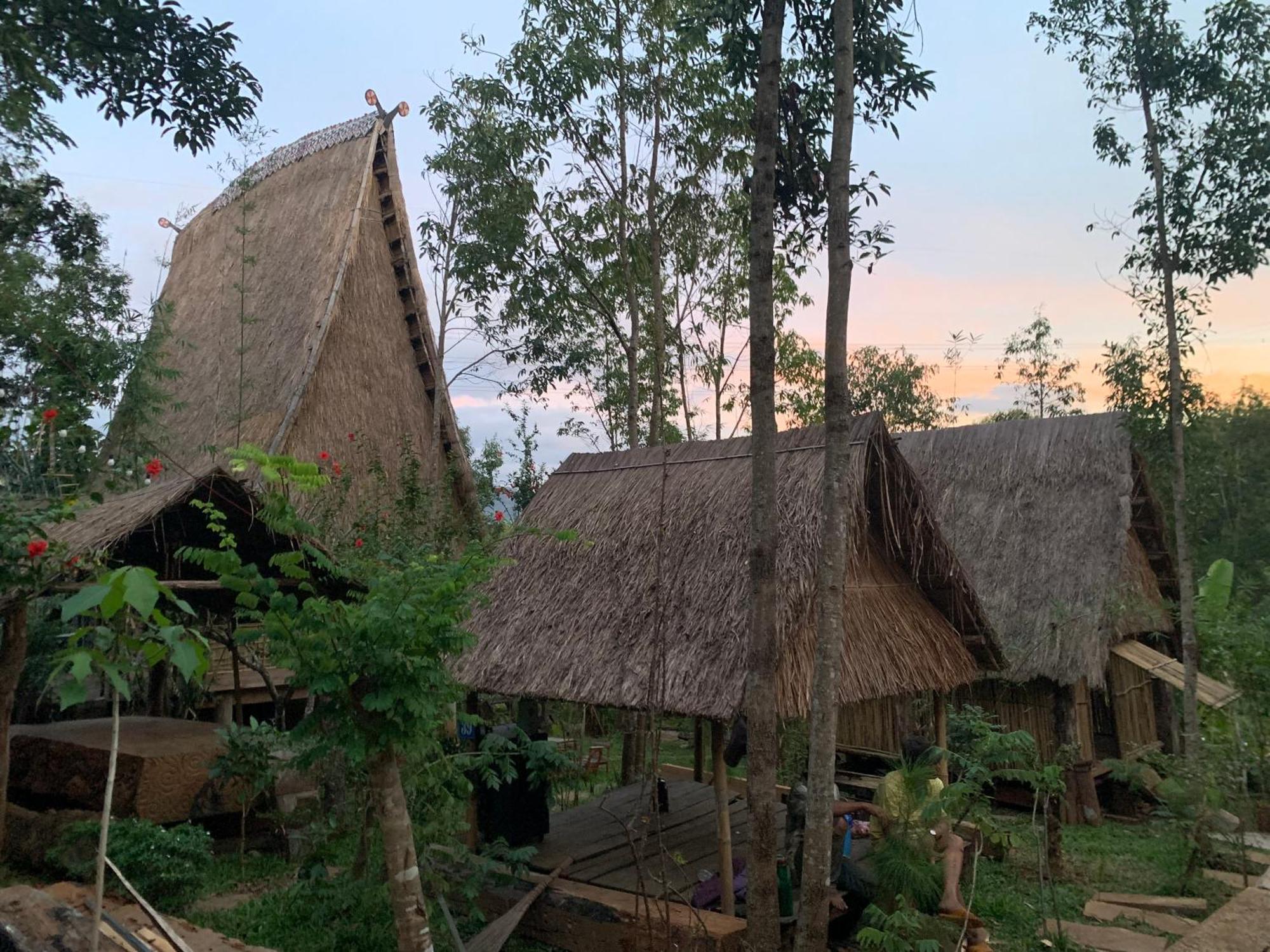 Khu Du Lich Sinh Thai, Nghi Duong Homestay Hoang Anh - Kon Xom Luh كون توم المظهر الخارجي الصورة