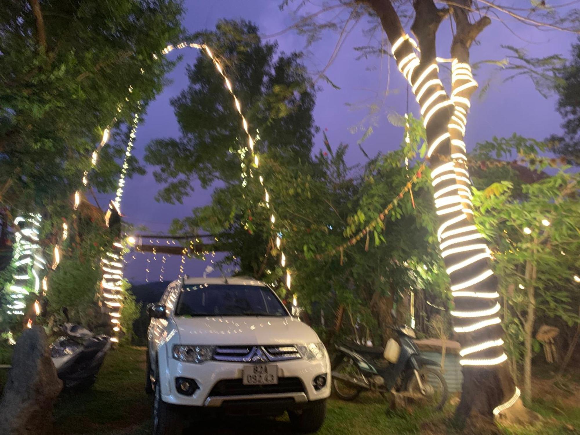 Khu Du Lich Sinh Thai, Nghi Duong Homestay Hoang Anh - Kon Xom Luh كون توم المظهر الخارجي الصورة