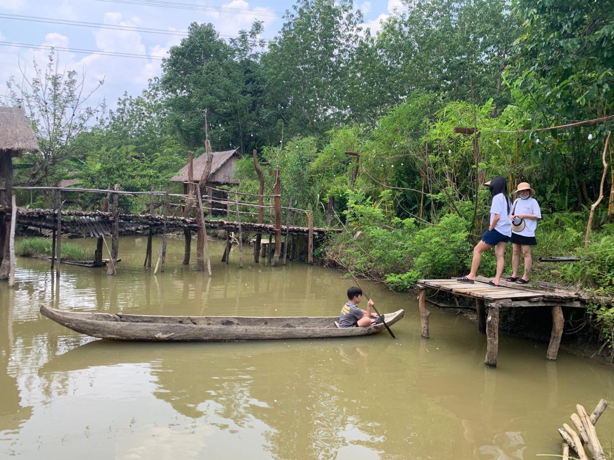 Khu Du Lich Sinh Thai, Nghi Duong Homestay Hoang Anh - Kon Xom Luh كون توم المظهر الخارجي الصورة