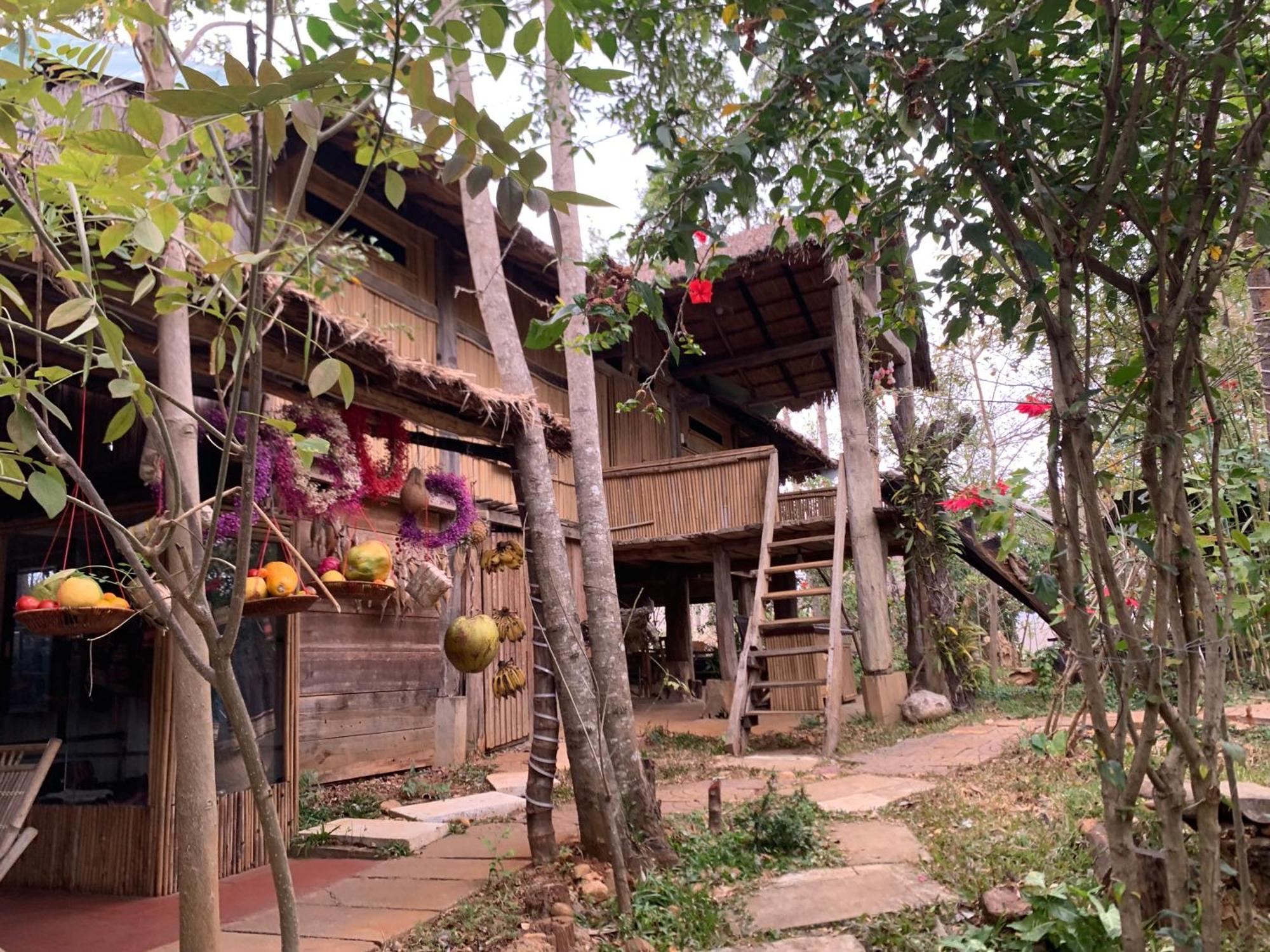 Khu Du Lich Sinh Thai, Nghi Duong Homestay Hoang Anh - Kon Xom Luh كون توم المظهر الخارجي الصورة