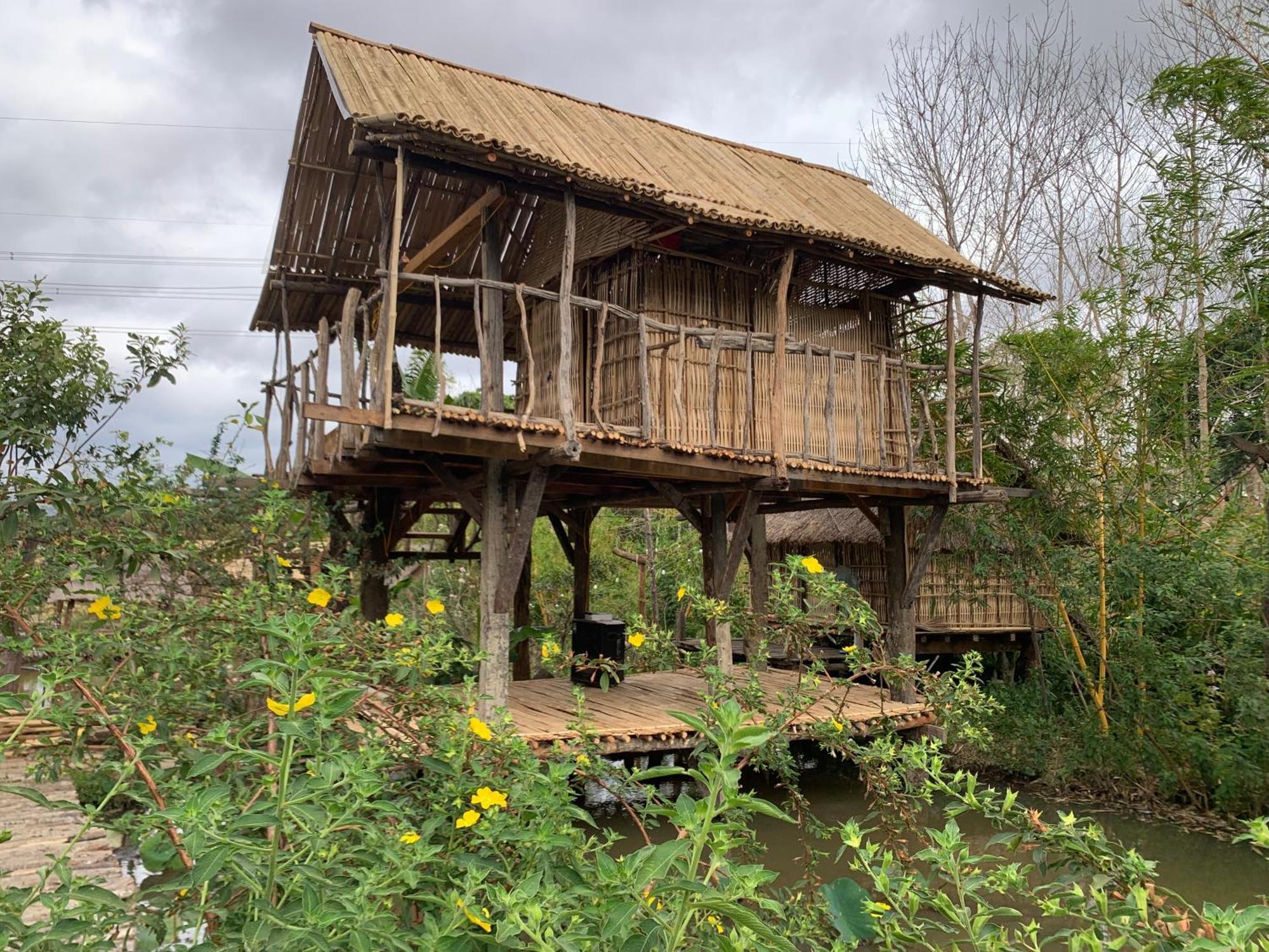 Khu Du Lich Sinh Thai, Nghi Duong Homestay Hoang Anh - Kon Xom Luh كون توم المظهر الخارجي الصورة