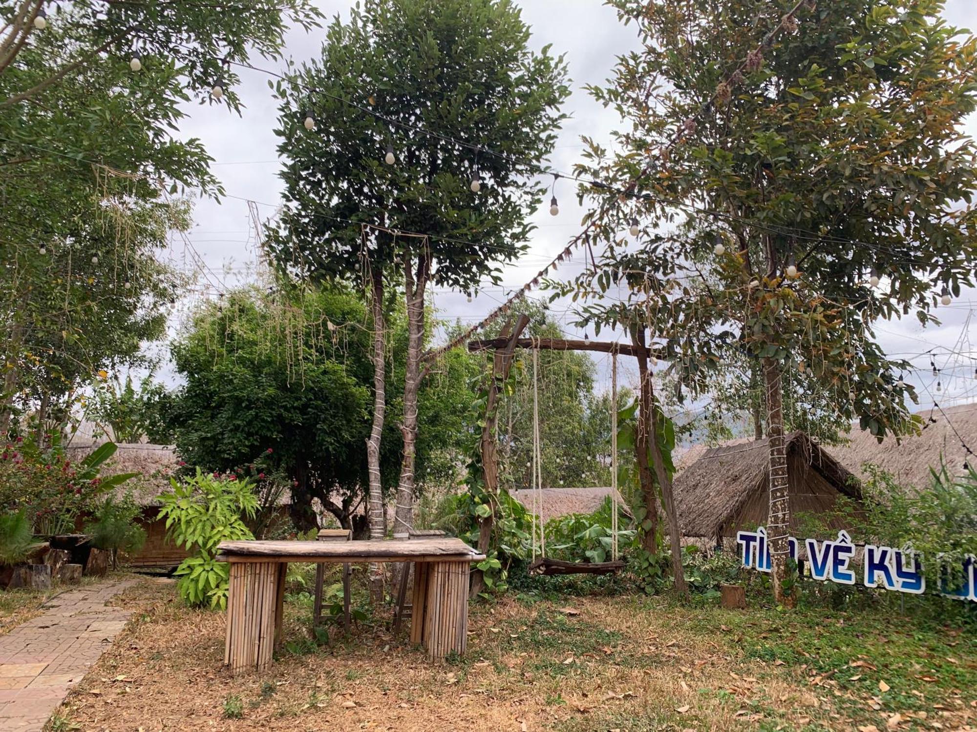 Khu Du Lich Sinh Thai, Nghi Duong Homestay Hoang Anh - Kon Xom Luh كون توم المظهر الخارجي الصورة